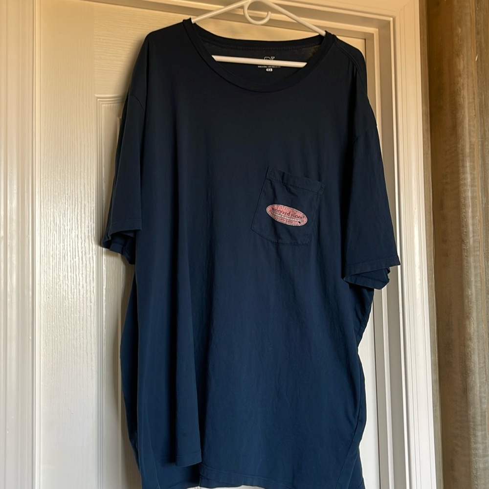 Men’s vineyard vines T-shirt excellent condition